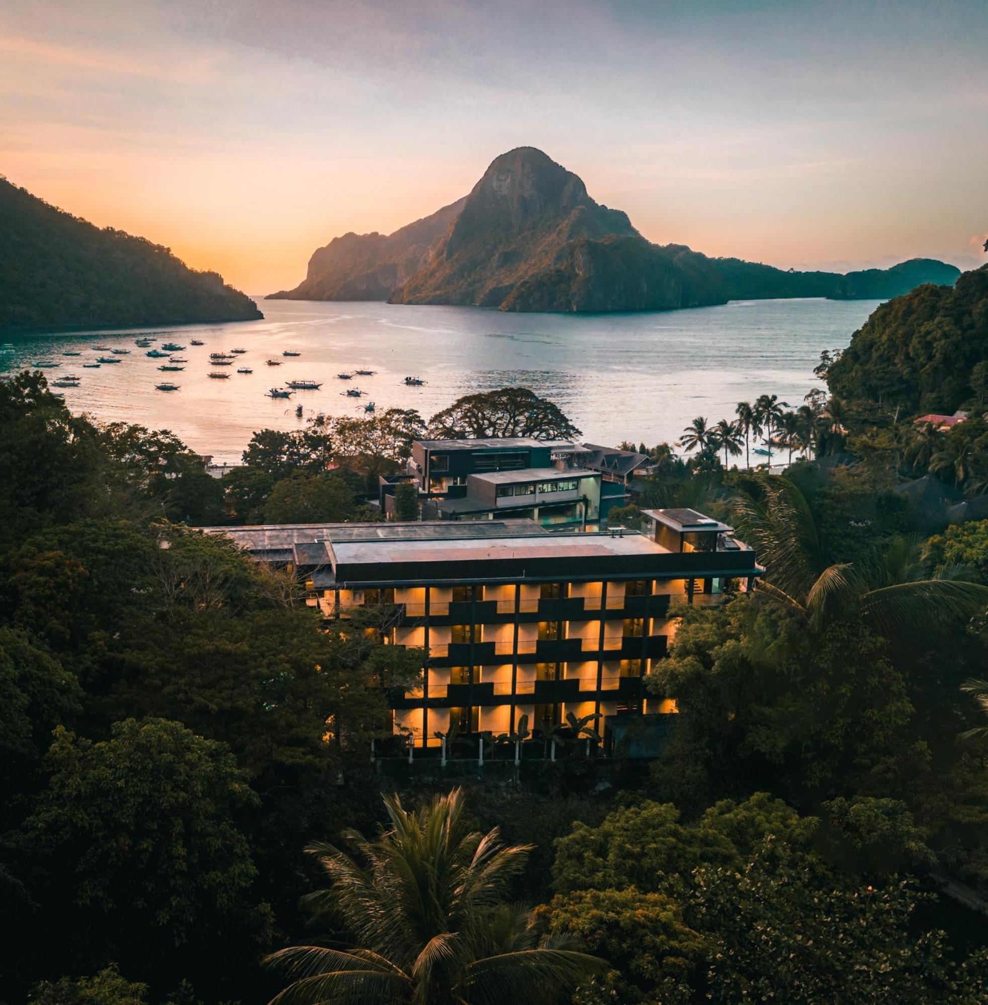 The Funny Lion - El Nido Hotel Exterior photo